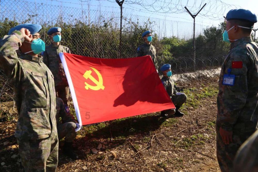 组装机械警暴龙